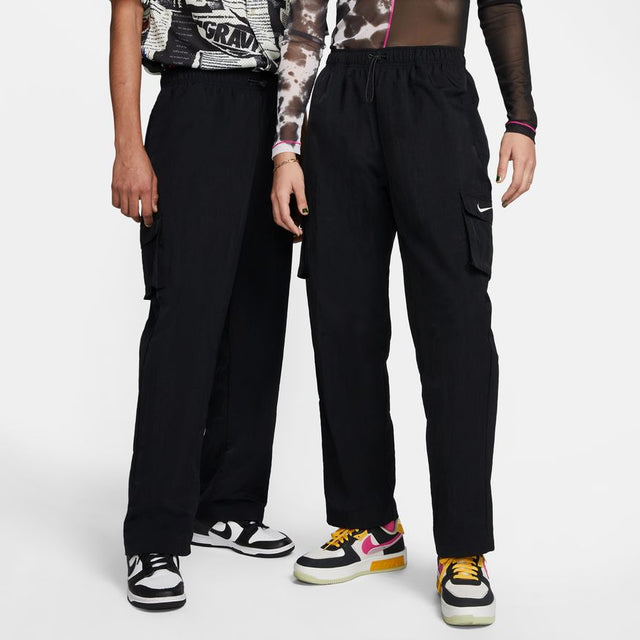 Buy NIKE Nike Sportswear Essential DO7209-010 Canada Online